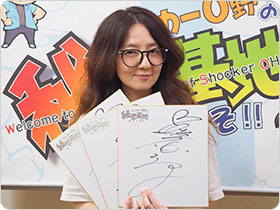 笠原弘子さんの直筆サイン色紙